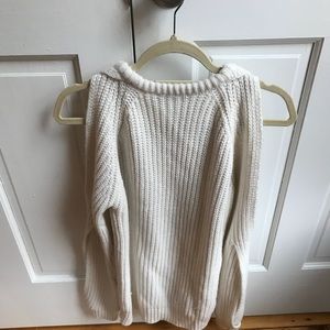 Cashmere sweater with exposed arms
